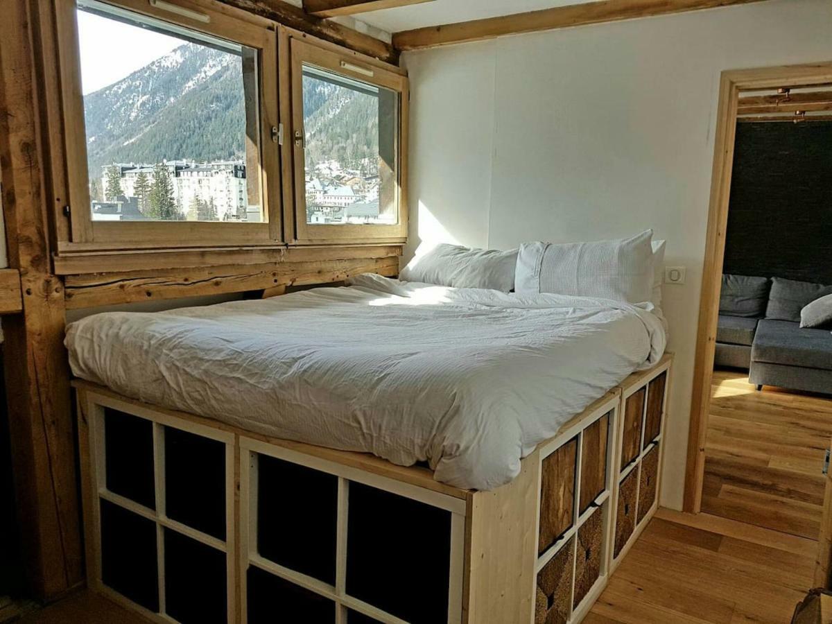 Beautiful In Centre With Superb Mountain Views Apartment